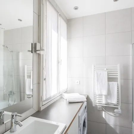 Rue Saint-romain Ii By Onefinestay